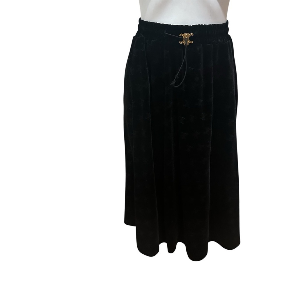 Elegant Black Velvet Skirt